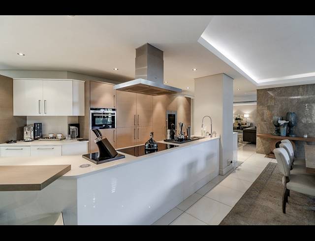5 BEDROOM APARTMENT TO LET IN HOUGHTON ESTATE
